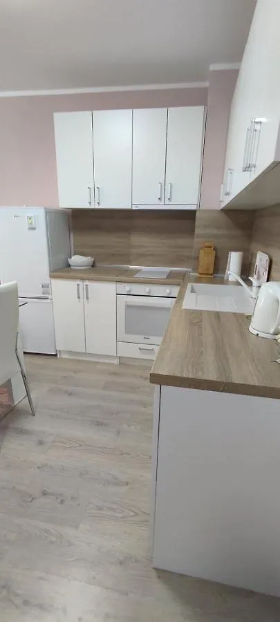 Luxury And Stylish Apartmen, Metro Station Obelya Sofia
